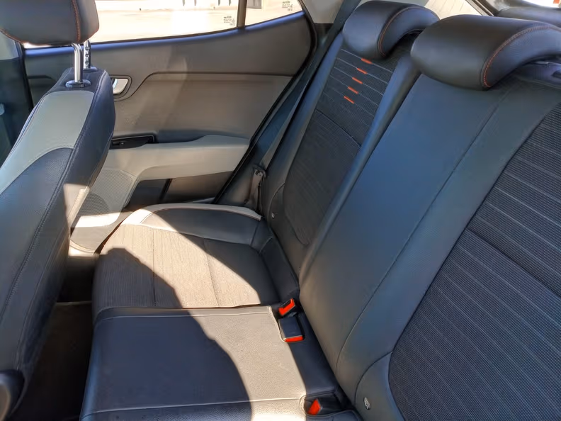 Kia Stonic - 33