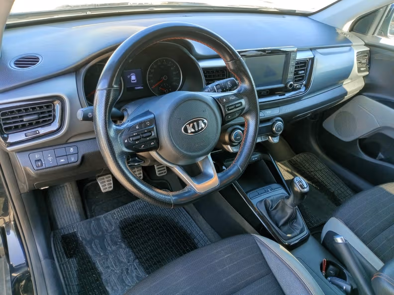 Kia Stonic - 27