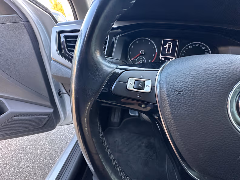 Volkswagen Polo - 14