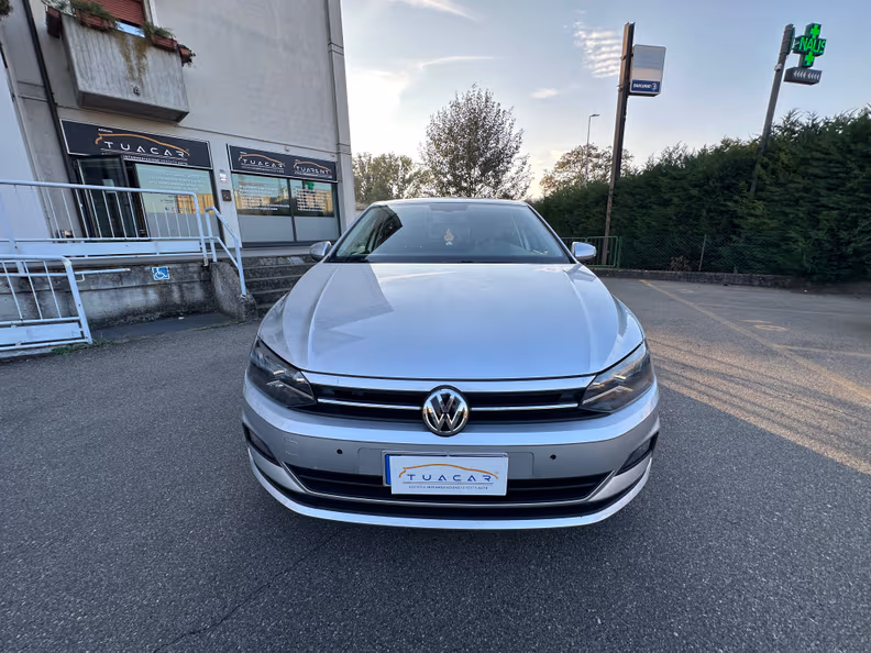 Volkswagen Polo - 8