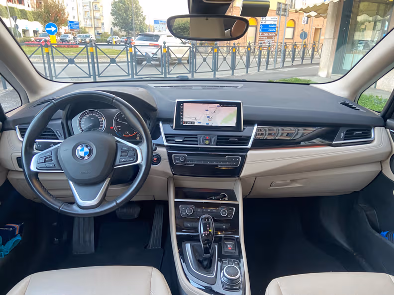 BMW 2 series - 8