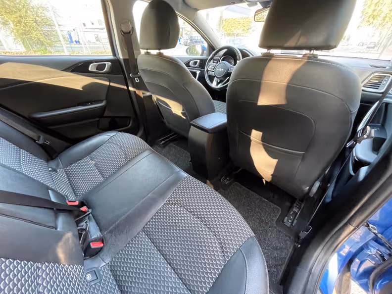 Kia XCeed - 36