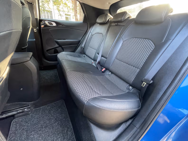 Kia XCeed - 35