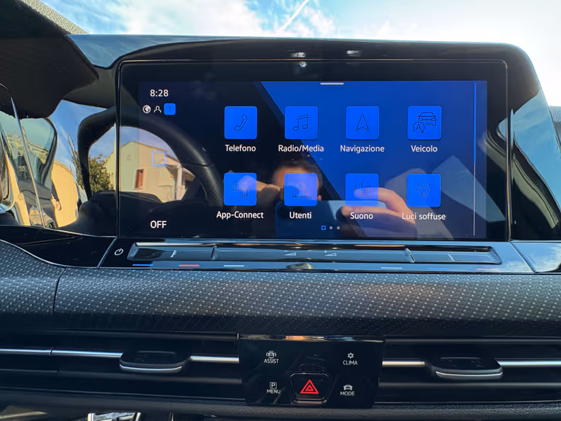 Volkswagen Golf - 23