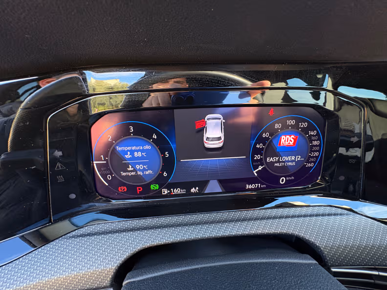 Volkswagen Golf - 21