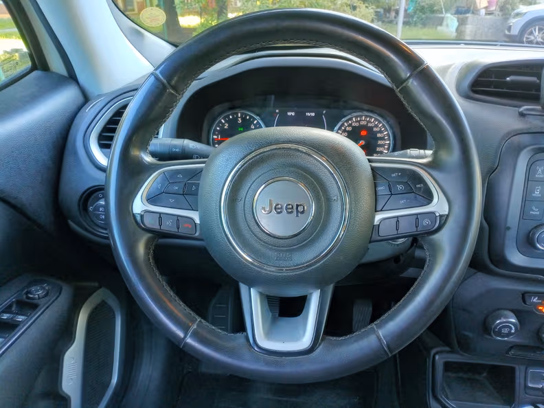 Jeep Renegade - 19