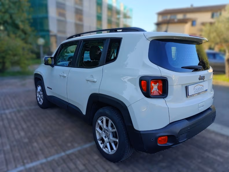 Jeep Renegade - 12