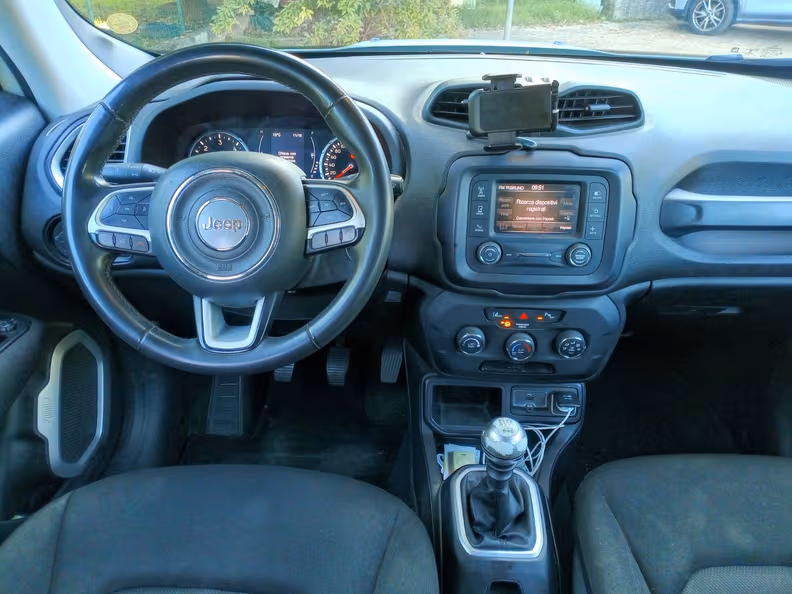 Jeep Renegade - 24