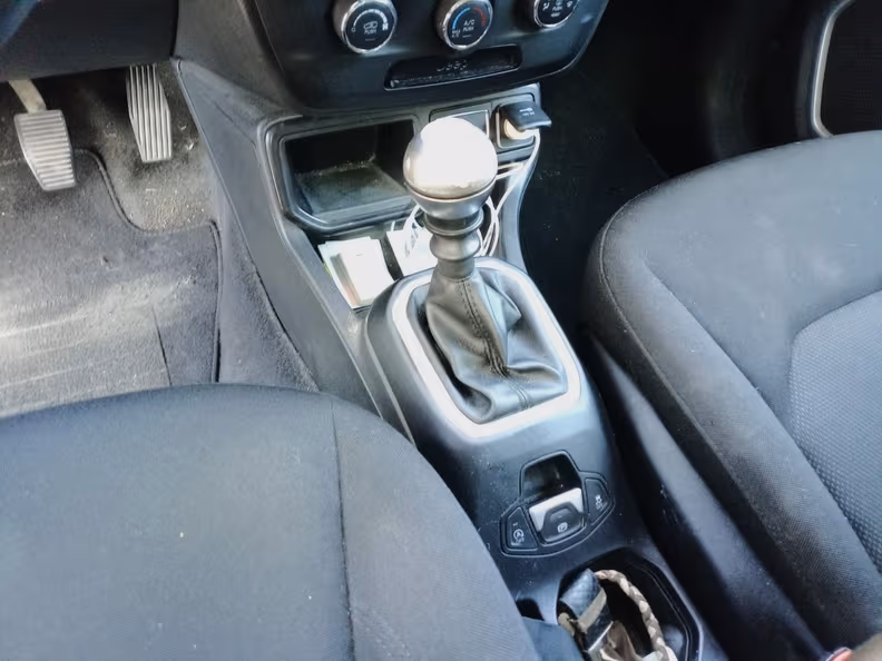 Jeep Renegade - 23