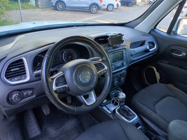 Jeep Renegade - 26