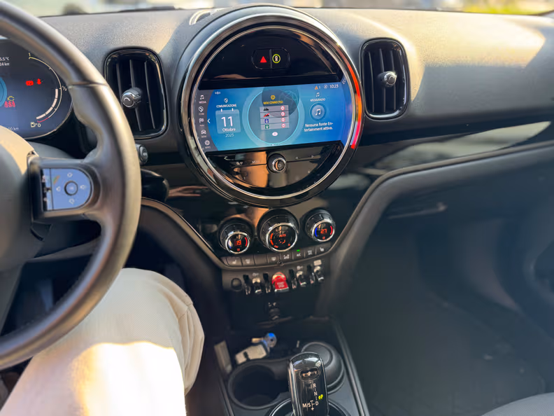 Mini Countryman - 18