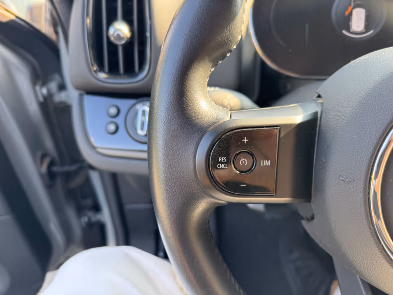 Mini Countryman - 15