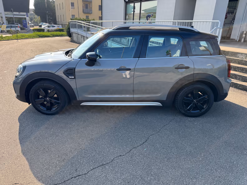 Mini Countryman - 2