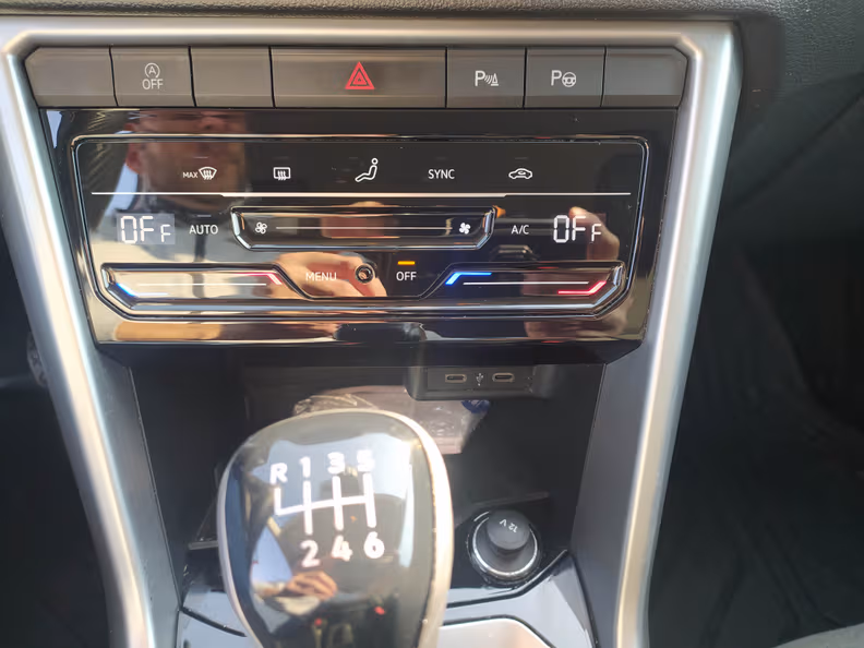 Volkswagen T-ROC - 55