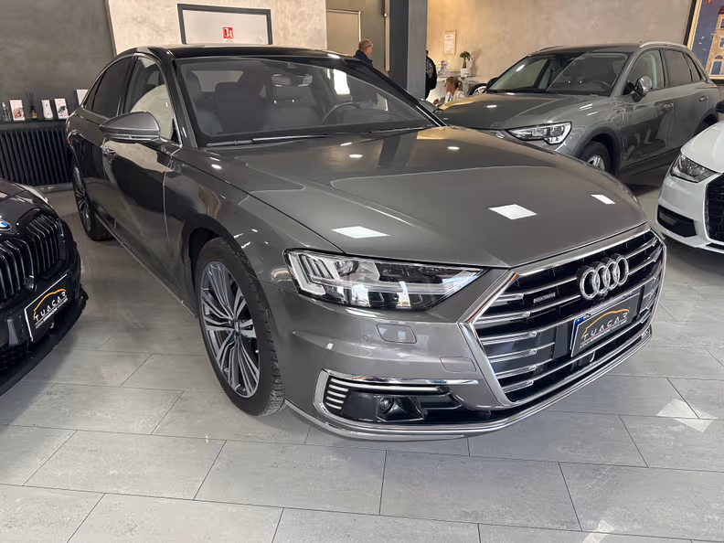 Audi A8 - 7