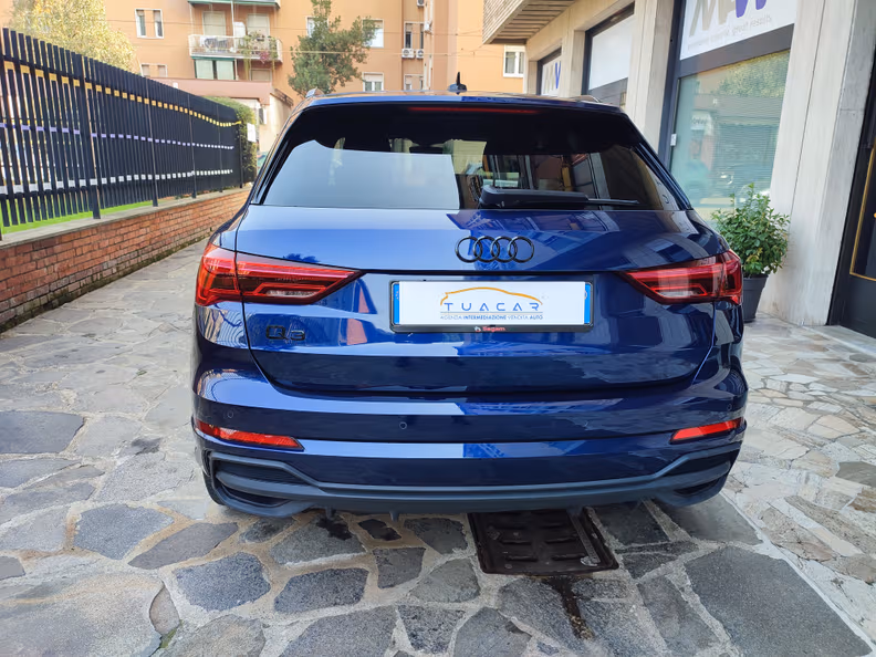 Audi Q3 - 4