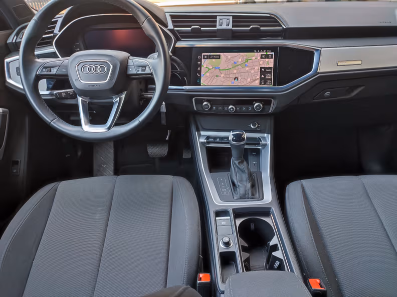 Audi Q3 - 11