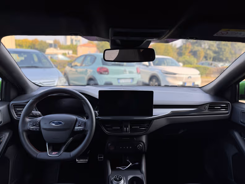 Ford Focus - 24