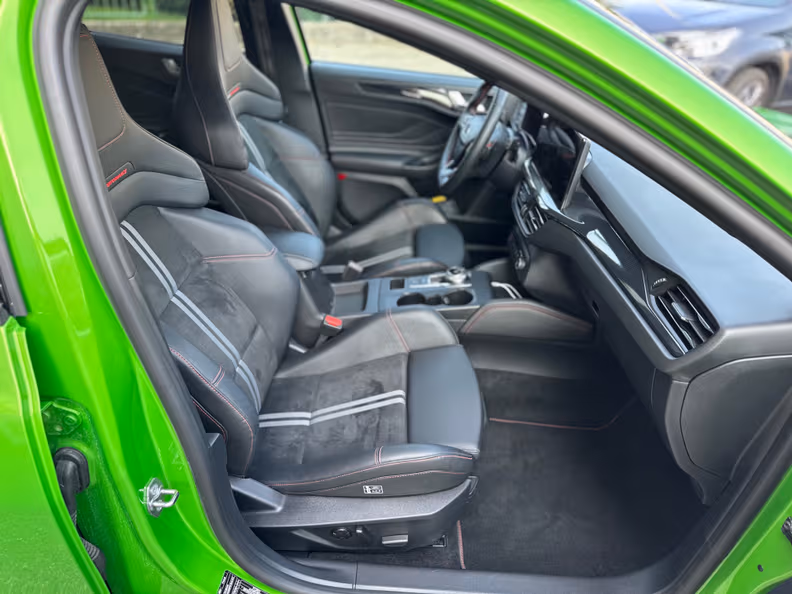 Ford Focus - 22