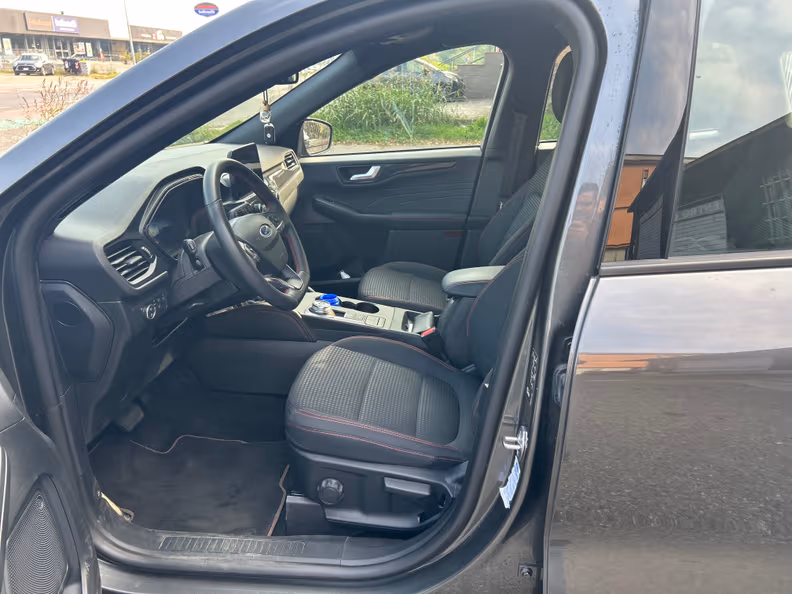 Ford Kuga - 14