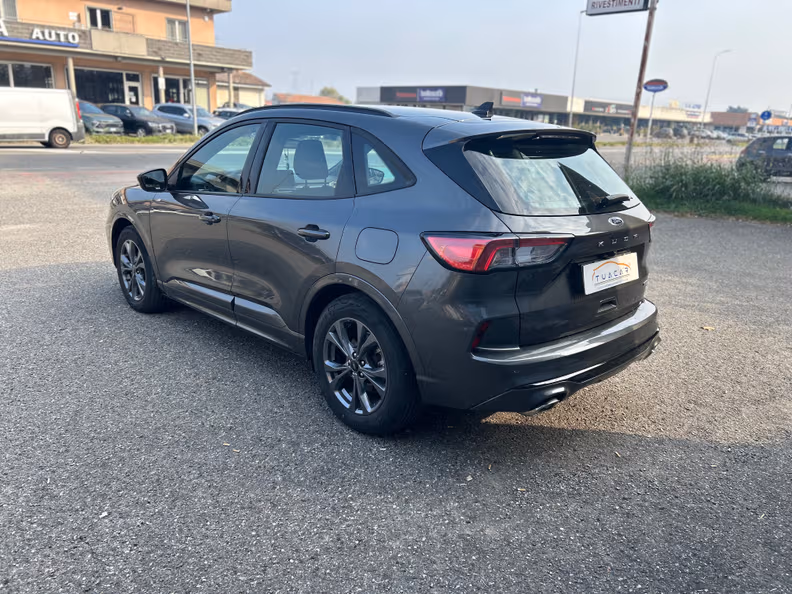 Ford Kuga - 3