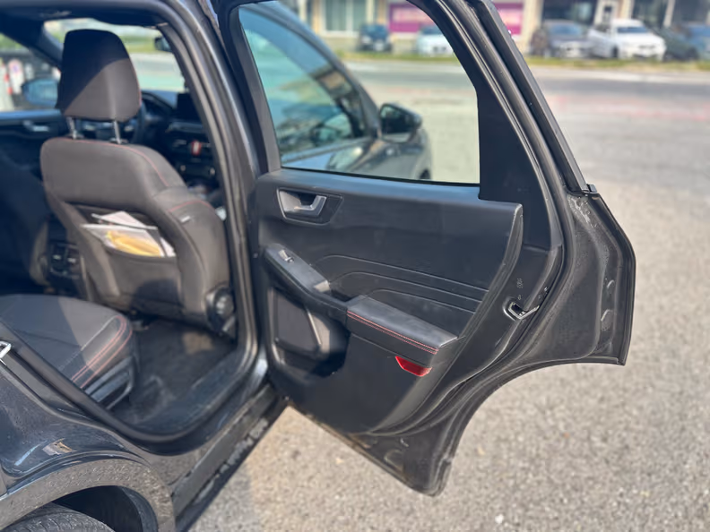Ford Kuga - 23