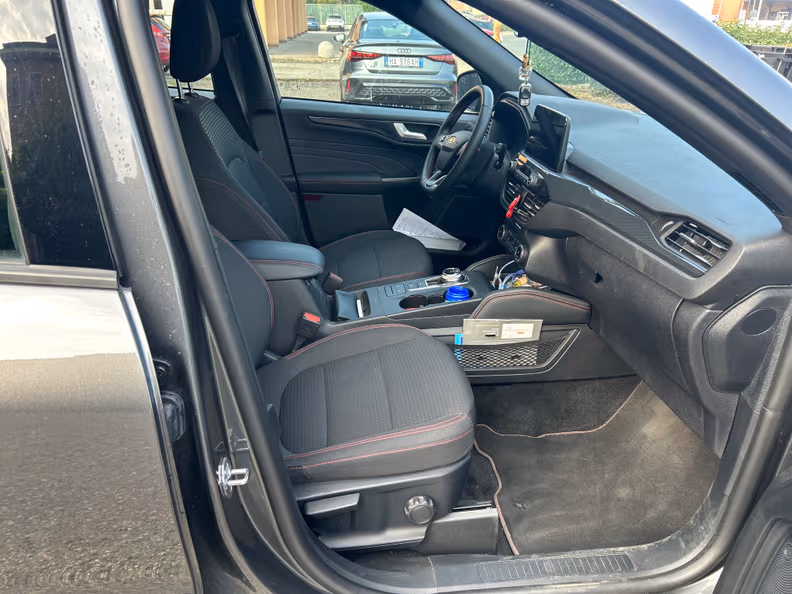 Ford Kuga - 20