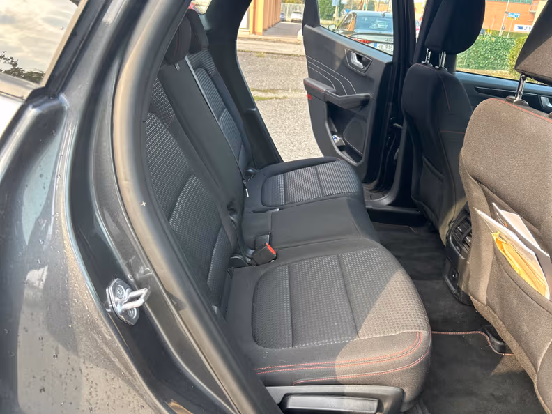 Ford Kuga - 26