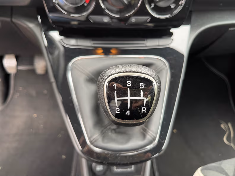 Lancia Ypsilon - 23