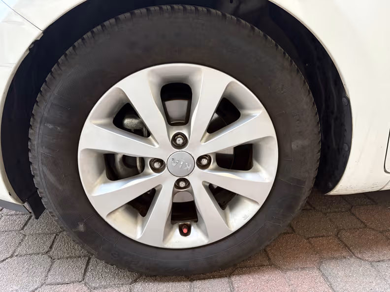 Kia Rio - 14
