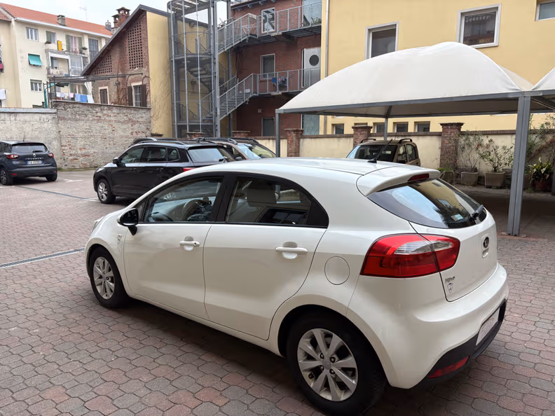 Kia Rio - 5
