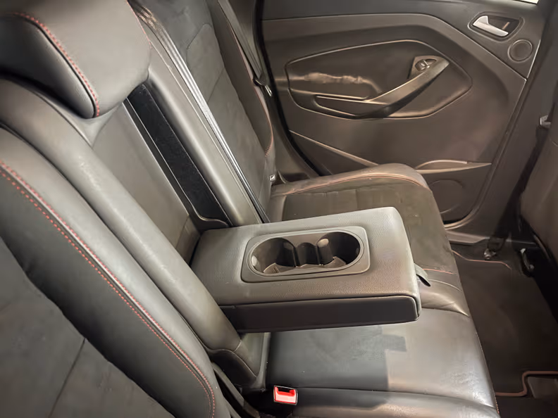 Ford Kuga - 31