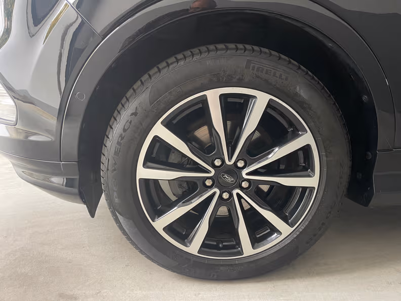 Ford Kuga - 40