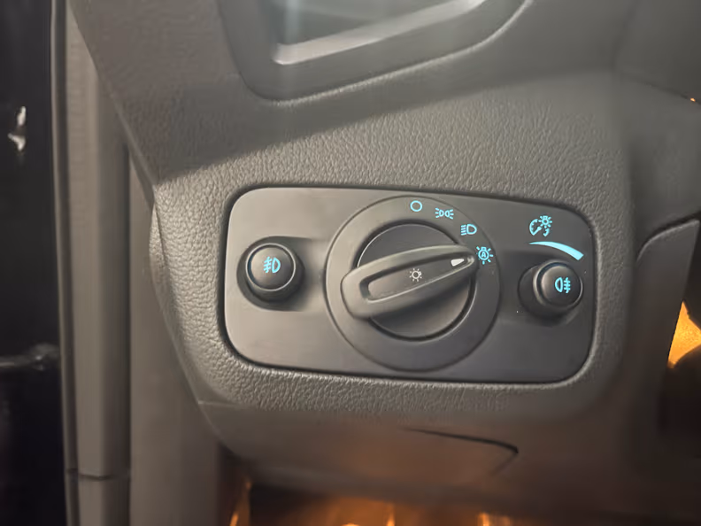 Ford Kuga - 27
