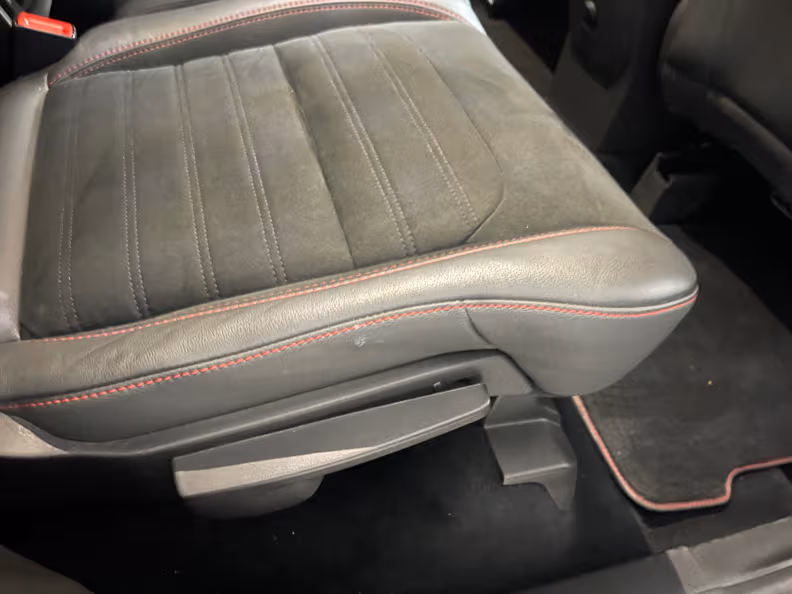 Ford Kuga - 32