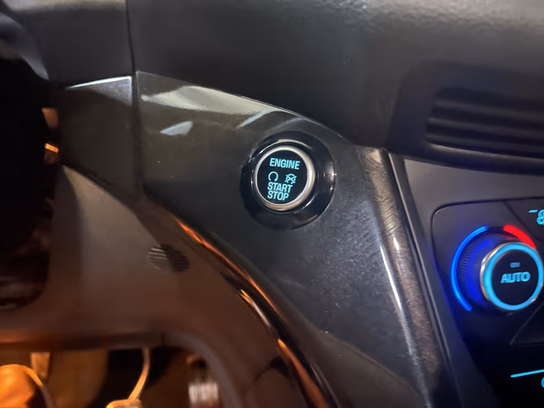 Ford Kuga - 26