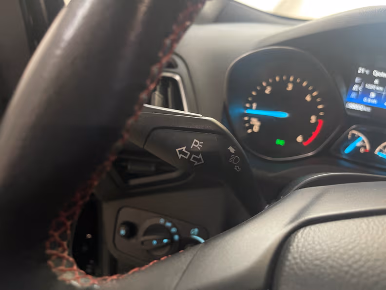 Ford Kuga - 19
