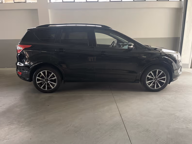 Ford Kuga - 39