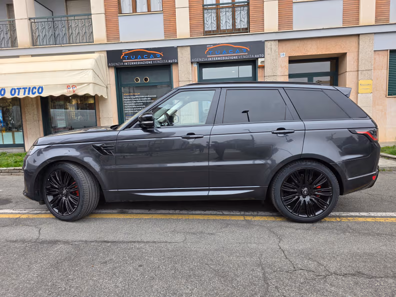 Land Rover Range Rover Sport - 31