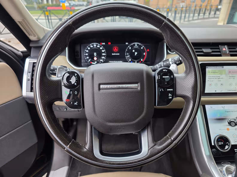 Land Rover Range Rover Sport - 11