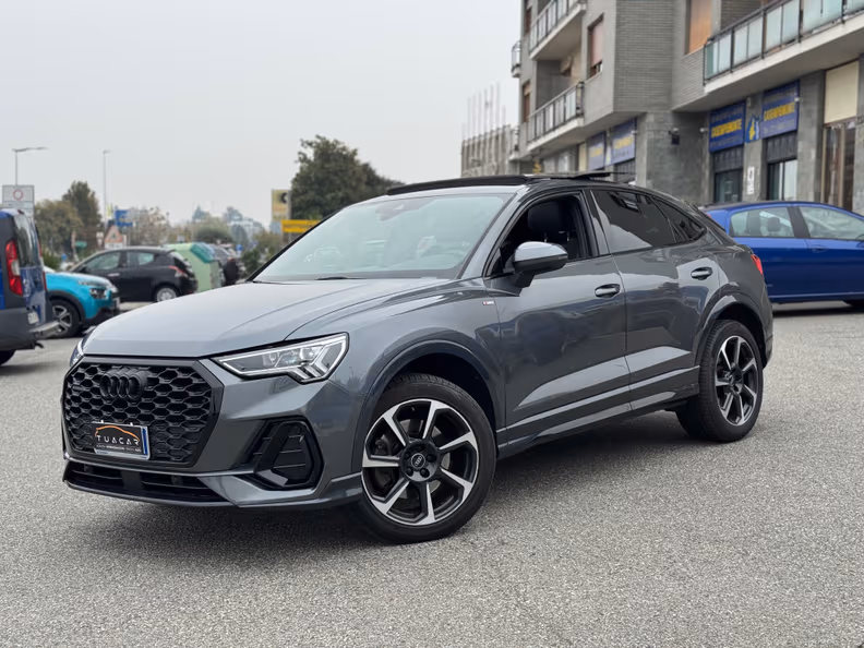Audi Q3 - 1