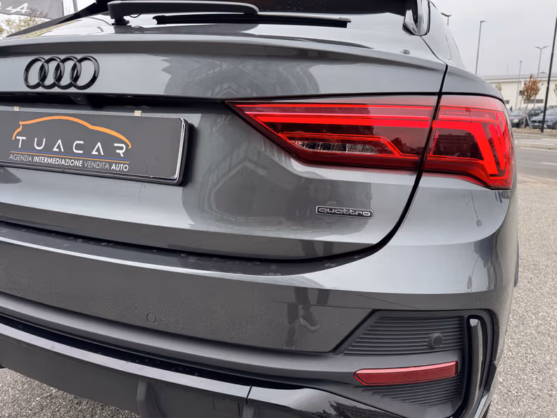 Audi Q3 - 35