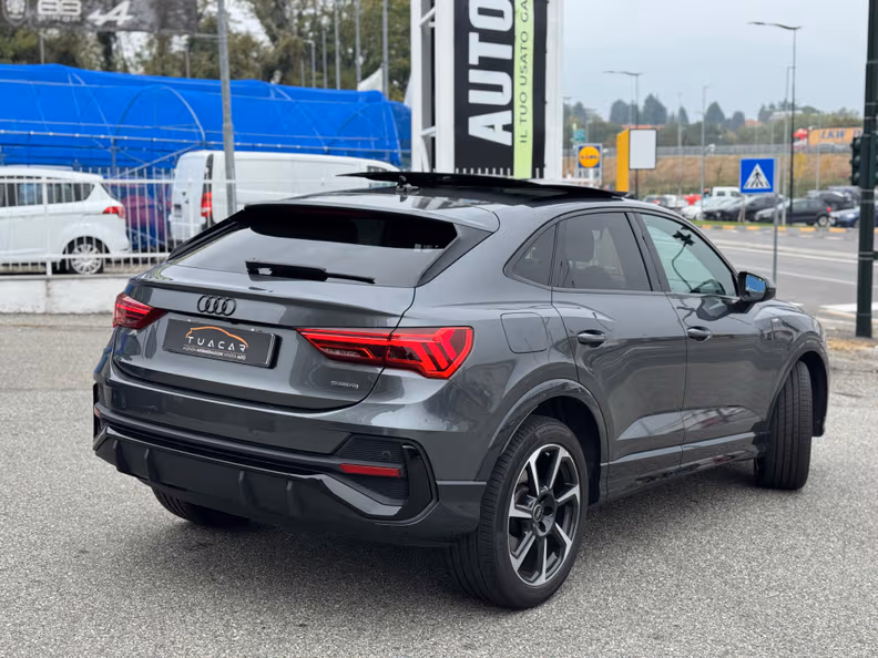 Audi Q3 - 4