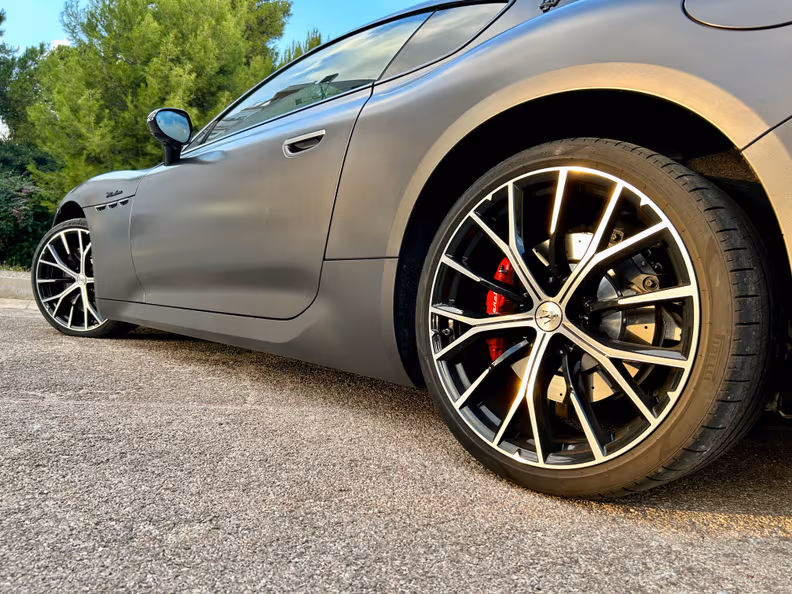 Maserati GranTurismo - 11