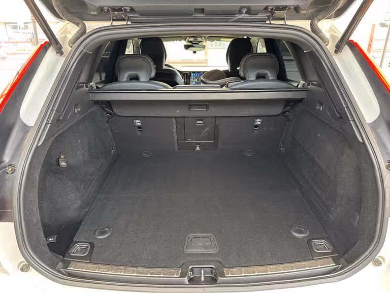 Volvo XC60 - 30