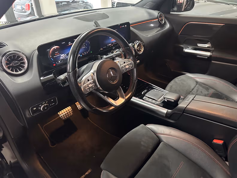 Mercedes-Benz GLA-Class - 12