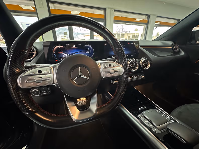 Mercedes-Benz GLA-Class - 14
