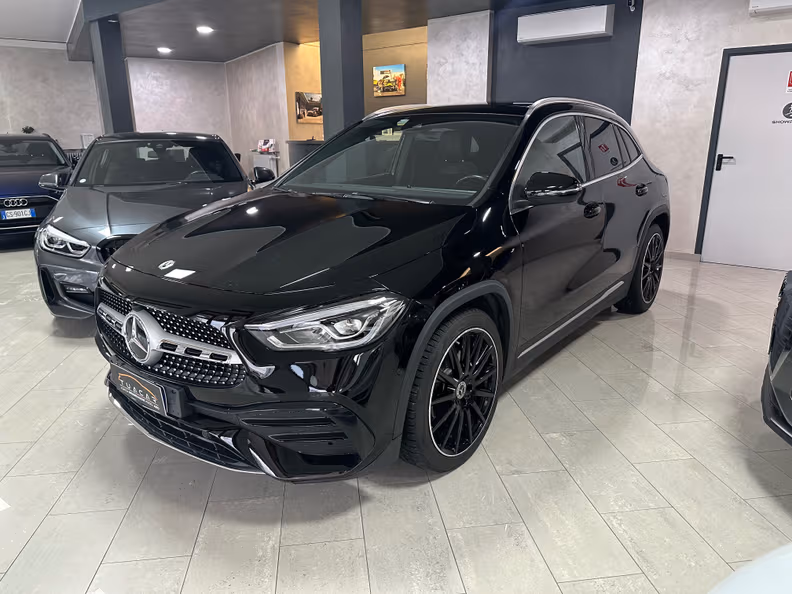 Mercedes-Benz GLA-Class - 1