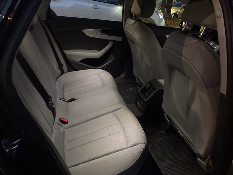 Audi A4 - 55