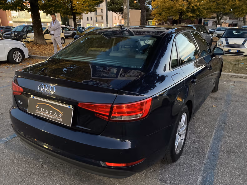 Audi A4 - 25